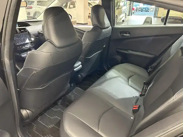 トヨタ プリウス Sツーリングセレクション 福岡県 2022(令4)年 3.8万km アティチュードブラックマイカ ワンオーナー/純正9型ナビ/(Bluetooth/フルセグ)/モデリスタエアロ/全周囲カメラ/運転席/助手席シートヒーター/レーダークルーズコントロール/100V充電/衝突被害軽減システム/コーナーセンサー/レーンキープアシスト/オートマチックハイビーム/オートライト/ステアリングスイッチ/ウインカーミラー/EVモード/保証書/取扱説明書