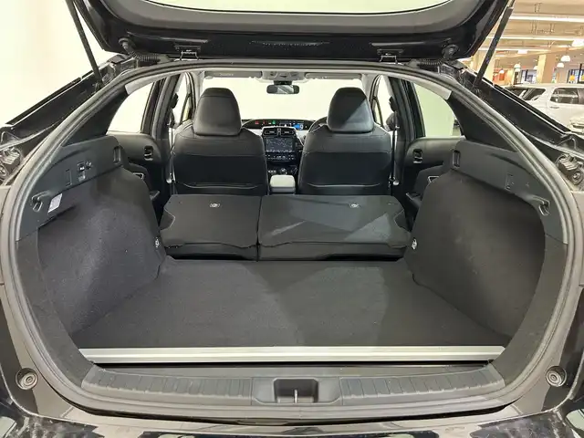 トヨタ プリウス Sツーリングセレクション 愛媛県 2022(令4)年 3.8万km アティチュードブラックマイカ ワンオーナー/純正9型ナビ/(Bluetooth/フルセグ)/モデリスタエアロ/全周囲カメラ/運転席/助手席シートヒーター/レーダークルーズコントロール/100V充電/衝突被害軽減システム/コーナーセンサー/レーンキープアシスト/オートマチックハイビーム/オートライト/ステアリングスイッチ/ウインカーミラー/EVモード/保証書/取扱説明書