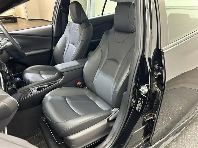 トヨタ プリウス Sツーリングセレクション 愛媛県 2022(令4)年 3.8万km アティチュードブラックマイカ ワンオーナー/純正9型ナビ/(Bluetooth/フルセグ)/モデリスタエアロ/全周囲カメラ/運転席/助手席シートヒーター/レーダークルーズコントロール/100V充電/衝突被害軽減システム/コーナーセンサー/レーンキープアシスト/オートマチックハイビーム/オートライト/ステアリングスイッチ/ウインカーミラー/EVモード/保証書/取扱説明書