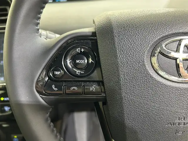 トヨタ プリウス Sツーリングセレクション 福岡県 2022(令4)年 3.8万km アティチュードブラックマイカ ワンオーナー/純正9型ナビ/(Bluetooth/フルセグ)/モデリスタエアロ/全周囲カメラ/運転席/助手席シートヒーター/レーダークルーズコントロール/100V充電/衝突被害軽減システム/コーナーセンサー/レーンキープアシスト/オートマチックハイビーム/オートライト/ステアリングスイッチ/ウインカーミラー/EVモード/保証書/取扱説明書