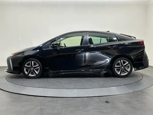 トヨタ プリウス Sツーリングセレクション 愛媛県 2022(令4)年 3.8万km アティチュードブラックマイカ ワンオーナー/純正9型ナビ/(Bluetooth/フルセグ)/モデリスタエアロ/全周囲カメラ/運転席/助手席シートヒーター/レーダークルーズコントロール/100V充電/衝突被害軽減システム/コーナーセンサー/レーンキープアシスト/オートマチックハイビーム/オートライト/ステアリングスイッチ/ウインカーミラー/EVモード/保証書/取扱説明書