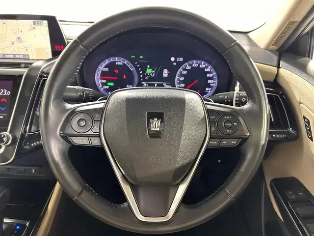 トヨタ クラウン ハイブリッド G 佐賀県 2019(令1)年 5.6万km プレシャスガレナ 純正8インチナビ/AM/FM/CD/DVD/Bluetooth/USB/フルセグTV/トヨタセーフティセンス/レーダークルーズコントロール/前後コーナーセンサー/アラウンドビューモニター/１００V充電/ビルトインETC/前方ドライブレコーダー/純正フロアマット/パワーシート/ドアミラーヒーター/LEDヘッドライト/フォグランプ/純正17インチアルミホイール/スマートキー/スペアキー
