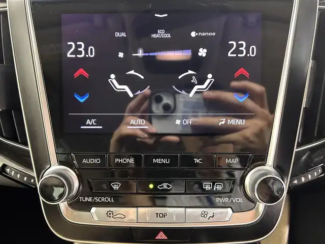 トヨタ クラウン ハイブリッド G 佐賀県 2019(令1)年 5.6万km プレシャスガレナ 純正8インチナビ/AM/FM/CD/DVD/Bluetooth/USB/フルセグTV/トヨタセーフティセンス/レーダークルーズコントロール/前後コーナーセンサー/アラウンドビューモニター/１００V充電/ビルトインETC/前方ドライブレコーダー/純正フロアマット/パワーシート/ドアミラーヒーター/LEDヘッドライト/フォグランプ/純正17インチアルミホイール/スマートキー/スペアキー