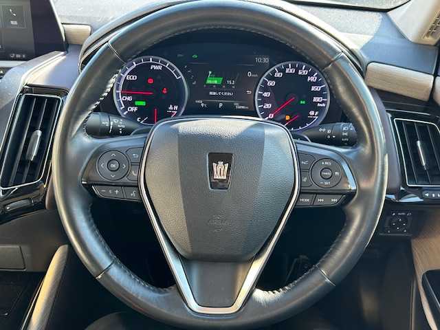 トヨタ クラウン ハイブリッド G 宮城県 2019(令1)年 5.6万km プレシャスガレナ 登録時走行距離55891km/純正8インチナビ/AM/FM/CD/DVD/Bluetooth/USB/フルセグTV/トヨタセーフティセンス/レーダークルーズコントロール/前後コーナーセンサー/アラウンドビューモニター/ビルトインETC/シートヒーター/ハンドルヒーター/電動リアシェード/前方ドライブレコーダー/純正フロアマット/全席パワーシート/LEDヘッドライト/フォグランプ/純正17インチアルミホイール/スマートキー/スペアキー