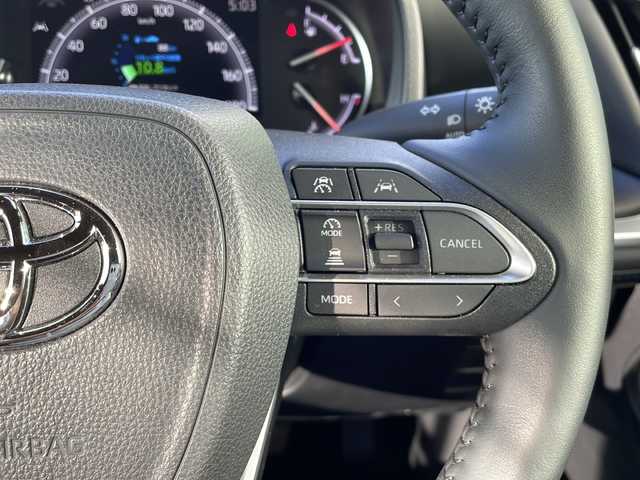 トヨタ ヴォクシー S－Z 福岡県 2023(令5)年 0.7万km グリッターブラックガラスフレーク ・10.5型ディスプレイオーディオプラス/・純正フリップダウンモニター/・全方位カメラ/・快適利便パッケージHi/・スマートキー/・DVD再生　フルセグTV/・ビルトインETC/・パワーバックドア/・シートヒーター/・ユニバーサルステップ/・前後ドライブレコーダー/・オートライト/・オートハイビーム/・LEDライト/・フォグライト/・ドアバイザー/・フロアマット/・純正１７インチアルミホイル
