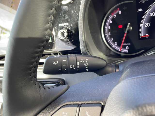 トヨタ ヴォクシー S－Z 福岡県 2023(令5)年 0.7万km グリッターブラックガラスフレーク ・10.5型ディスプレイオーディオプラス/・純正フリップダウンモニター/・全方位カメラ/・快適利便パッケージHi/・スマートキー/・DVD再生　フルセグTV/・ビルトインETC/・パワーバックドア/・シートヒーター/・ユニバーサルステップ/・前後ドライブレコーダー/・オートライト/・オートハイビーム/・LEDライト/・フォグライト/・ドアバイザー/・フロアマット/・純正１７インチアルミホイル