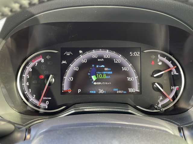 トヨタ ヴォクシー S－Z 福岡県 2023(令5)年 0.7万km グリッターブラックガラスフレーク ・10.5型ディスプレイオーディオプラス/・純正フリップダウンモニター/・全方位カメラ/・快適利便パッケージHi/・スマートキー/・DVD再生　フルセグTV/・ビルトインETC/・パワーバックドア/・シートヒーター/・ユニバーサルステップ/・前後ドライブレコーダー/・オートライト/・オートハイビーム/・LEDライト/・フォグライト/・ドアバイザー/・フロアマット/・純正１７インチアルミホイル