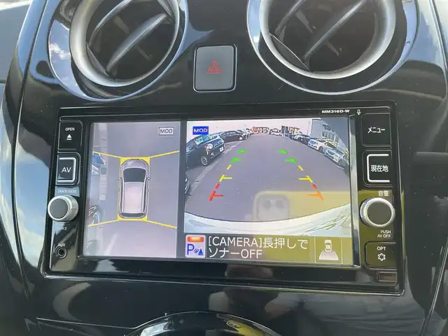 日産 ノート e－パワー X 石川県 2017(平29)年 2.7万km パール 純正メモリーナビ/CD/DVD/フルセグTV/アラウンドビューモニター/LEDヘッドライト/ETC/ドライブレコーダー/インテリキー/プッシュスタート/電動ミラー/エマージェンシーブレーキ/オートエアコン