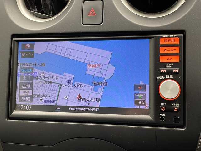 日産 ノート X 宮崎県 2015(平27)年 9.5万km ブリリアントホワイトパール 禁煙車/純正ナビ/ETC/バックカメラ/ETC/純正フロアマット/スマートキー/プッシュエンジンスタート