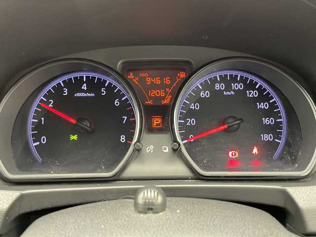 日産 ノート X 宮崎県 2015(平27)年 9.5万km ブリリアントホワイトパール 禁煙車/純正ナビ/ETC/バックカメラ/ETC/純正フロアマット/スマートキー/プッシュエンジンスタート