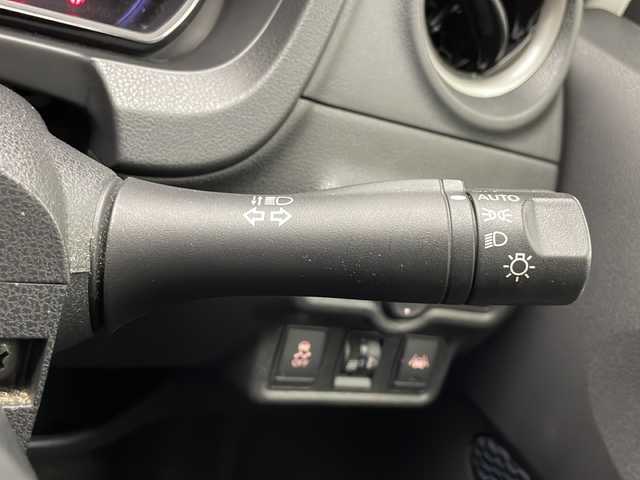 日産 ノート X 宮崎県 2015(平27)年 9.5万km ブリリアントホワイトパール 禁煙車/純正ナビ/ETC/バックカメラ/ETC/純正フロアマット/スマートキー/プッシュエンジンスタート