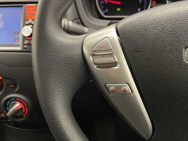 日産 ノート X 宮崎県 2015(平27)年 9.5万km ブリリアントホワイトパール 禁煙車/純正ナビ/ETC/バックカメラ/ETC/純正フロアマット/スマートキー/プッシュエンジンスタート