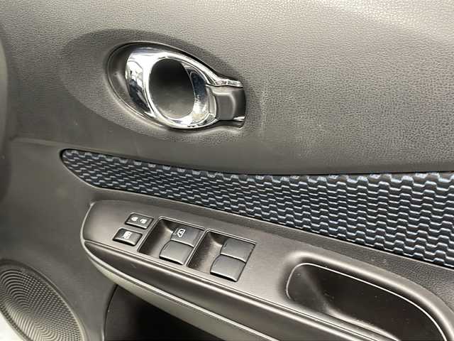 日産 ノート X 宮崎県 2015(平27)年 9.5万km ブリリアントホワイトパール 禁煙車/純正ナビ/ETC/バックカメラ/ETC/純正フロアマット/スマートキー/プッシュエンジンスタート