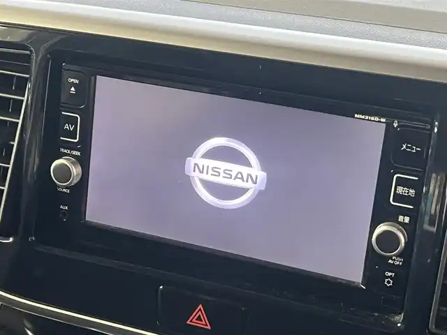 日産 デイズ ルークス ハイウェイスターターボ 秋田県 2016(平28)年 8.3万km ピンクゴールドM ４WD/ターボ/衝突軽減システム/LEDヘッドライト/純正メモリナビ（DVD/CD/BT）/フルセグ/アラウンドビューモニター/日産純正アルミ（夏タイヤ装着）/スマートキー/純正エンジンスターター/アイドリングストップ/プッシュスタート/ステアリングスイッチ/運転席シートヒーター/ETC/純正フロアマット/純正ドアバイザー/オートライト/オートエアコン/パワーステアリング/パワーウィンドウ/電動格納ウィンカーミラー/横滑り防止/盗難防止装置/寒冷地仕様/保証書/取扱説明書/記録簿/スペアキー×１