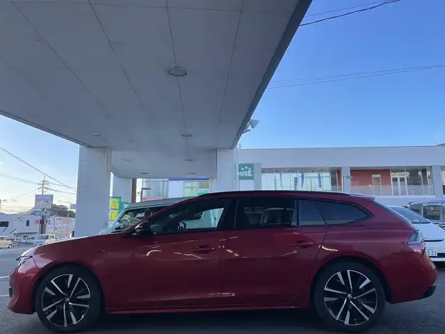 プジョー ５０８ SW GT ブルーHDi 長崎県 2020(令2)年 3.5万km 赤 ワンオーナー/社外ナビ（フルセグ、ＦＭ、AM、AppleCarPlay）/全方位カメラ/バックカメラ/フロントカメラ/DN席パワーシート/DN席シートヒーター/サンルーフ/レザーシート/ＢＳＭ/マルチポイントランバーサポート/パドルシフト/パワーバックドア/Ａストップ/ETC/レーンアシスト/ステアリングスイッチ/FOCALサウンド/保証書/取説/スペアキー