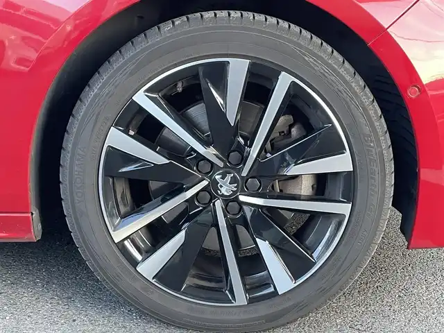 プジョー ５０８ SW GT ブルーHDi 長崎県 2020(令2)年 3.5万km 赤 ワンオーナー/社外ナビ（フルセグ、ＦＭ、AM、AppleCarPlay）/全方位カメラ/バックカメラ/フロントカメラ/DN席パワーシート/DN席シートヒーター/サンルーフ/レザーシート/ＢＳＭ/マルチポイントランバーサポート/パドルシフト/パワーバックドア/Ａストップ/ETC/レーンアシスト/ステアリングスイッチ/FOCALサウンド/保証書/取説/スペアキー