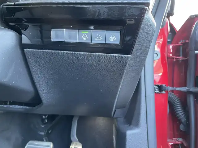 プジョー ５０８ SW GT ブルーHDi 長崎県 2020(令2)年 3.5万km 赤 ワンオーナー/社外ナビ（フルセグ、ＦＭ、AM、AppleCarPlay）/全方位カメラ/バックカメラ/フロントカメラ/DN席パワーシート/DN席シートヒーター/サンルーフ/レザーシート/ＢＳＭ/マルチポイントランバーサポート/パドルシフト/パワーバックドア/Ａストップ/ETC/レーンアシスト/ステアリングスイッチ/FOCALサウンド/保証書/取説/スペアキー