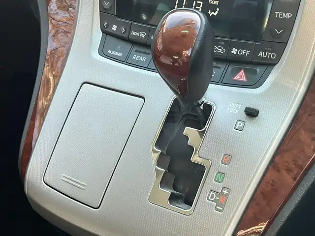 トヨタ アルファード 240S プライムセレクションⅡ 栃木県 2011(平23)年 11.7万km ホワイトパールクリスタルシャイン (株)IDOMが運営する【じしゃロン宇都宮店】の自社ローン対象車両になります。こちらは現金ご利用時の価格です。自社ローンご希望の方は別途その旨お申付け下さい。/純正ナビ/バックカメラ/フルセグ/Ｂｌｕｅｔｏｏｔｈ/フリップダウンモニター/サンルーフ/両側パワースライドドア/パワーバックドア/スマートキー/ＨＩＤヘッドライト/オートライト/ＥＴＣ