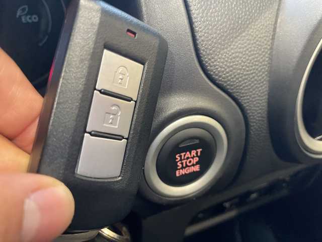 三菱 ミラージュ G 秋田県 2017(平29)年 3.8万km ワインレッドP 衝突軽減装置/社外ナビ/　CD　DVD　BT　フルセグ　SD再生/バックカメラ/ETC/横滑り防止/ステアリングスイッチ/革巻きステアリング/オートエアコン/電動格納ミラー/純正フロアマット/オートライト/スタッドレスタイヤ積み込み