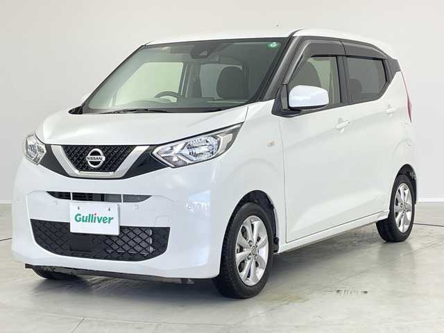 日産 デイズ X 茨城県 2020(令2)年 2.5万km ホワイトパール ワンオーナー 純正電子チューナーラジオAM・FM/CD/AUX シガーソケット USB入力端子 電格ミラー 布系シート オートライト 純正フロアマット 衝突被害軽減システム 横滑り防止装置 前後コーナーセンサー W＋サイドエアバッグ ドアバイザー 純正AW14インチ スマートキー 取扱説明書