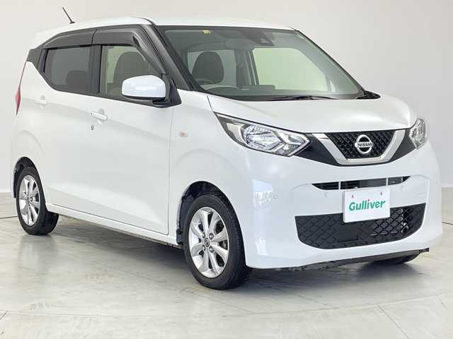 日産 デイズ X 茨城県 2020(令2)年 2.5万km ホワイトパール ワンオーナー 純正電子チューナーラジオAM・FM/CD/AUX シガーソケット USB入力端子 電格ミラー 布系シート オートライト 純正フロアマット 衝突被害軽減システム 横滑り防止装置 前後コーナーセンサー W＋サイドエアバッグ ドアバイザー 純正AW14インチ スマートキー 取扱説明書