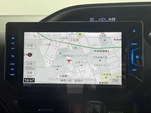 トヨタ ヴォクシー ZS 煌 神奈川県 2018(平30)年 3.9万km イナズマスパーキングブラックガラスフレーク 社外10型SDナビゲーション【AVIC-CE900VO】/フルセグ　AM FM CD DVDBluetooth　MSVSD HDMI AUX/バックモニター/両側電動スライドドア【サンシェード】/イージクローザードア【リア/スライド】/クルーズコントロール/プリクラッシュセーフティシステム/レーンディパーチャーアラート/先行車発進告知/アイドリングストップ/コンビステアリング/前後社外ドライブレコーダー/プッシュスタート/ETC/モデリスタエアロ【フロント/サイド/リア】/純正リアスポイラー/スマートキー/LEDヘッドライト/オートライト/フォグランプ/電格ウインカーミラー