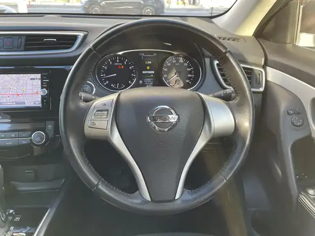 日産 エクストレイル モードプレミア　エマージェンシーB 埼玉県 2015(平27)年 13.3万km ダイヤモンドブラック (株)IDOMが運営する【じしゃロン鳩ヶ谷店】の自社ローン専用車両になりますこちらは現金またはオートローンご利用時の価格です。自社ローンご希望の方は別途その旨お申付け下さい/エマージェンシーブレーキ/車線逸脱警報/ソナー/プッシュスタート/純正ＳＤナビ/　(CD/DVD/SD/AUX/Bluetooth接続)/フルセグＴＶ/バックカメラ/ビルドインＥＴＣ/ホワイト＆ブラックコンビレザーシート/シートヒーター/ＬＥＤヘッドライト