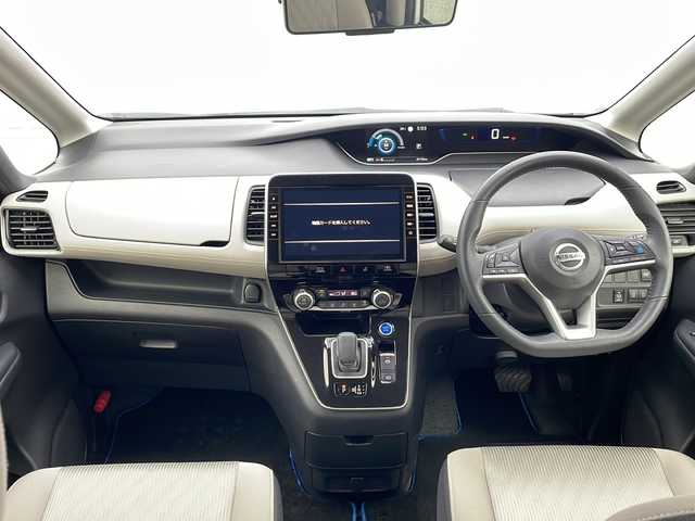 日産 セレナ e－パワー ハイウェイスター V 三重県 2020(令2)年 5万km ブリリアントホワイトパール 純正SDナビ/全周囲カメラ/衝突軽減ブレーキ/レーダークルーズコントロール/両側パワースライドドア/横滑り防止/ビルトインETC/ドライブレコーダー/LEDヘッドライト/フォグランプ/オートライト/純正15インチアルミホイール/プッシュスタート/スマートキー/純正フロアマット/ドアバイザー/ブラインドスポットモニター/プロパイロット/電動格納ミラー/禁煙車