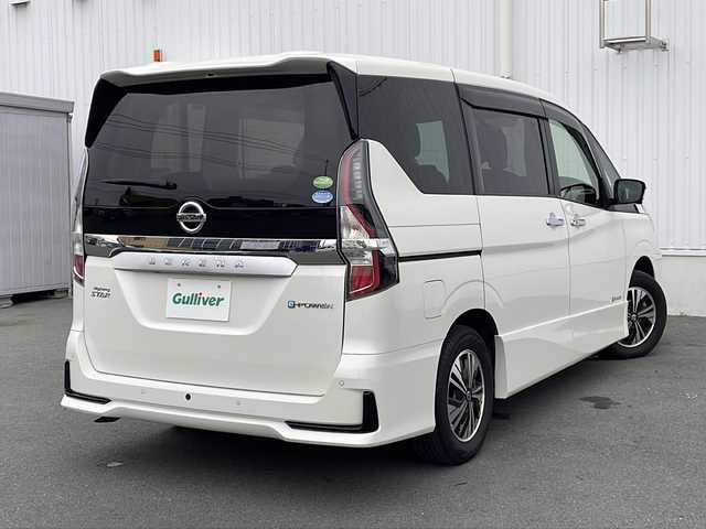 日産 セレナ e－パワー ハイウェイスター V 三重県 2020(令2)年 5万km ブリリアントホワイトパール 純正SDナビ/全周囲カメラ/衝突軽減ブレーキ/レーダークルーズコントロール/両側パワースライドドア/横滑り防止/ビルトインETC/ドライブレコーダー/LEDヘッドライト/フォグランプ/オートライト/純正15インチアルミホイール/プッシュスタート/スマートキー/純正フロアマット/ドアバイザー/ブラインドスポットモニター/プロパイロット/電動格納ミラー/禁煙車