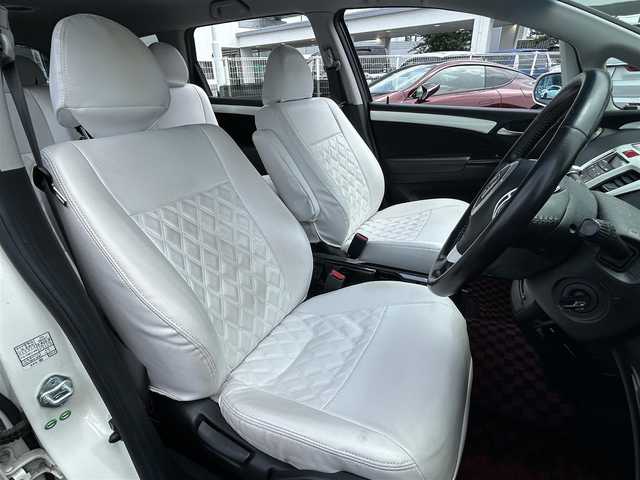 ホンダ オデッセイ アブソルート 愛知県 2004(平16)年 14万km プレミアムホワイトパール HDDナビ/（AM/FM/CD/DVD)/ETC/クルーズコントロール/純正17インチAW/HIDヘッドライト/フォグランプ/革巻きステアリング/ステアリングスィッチ