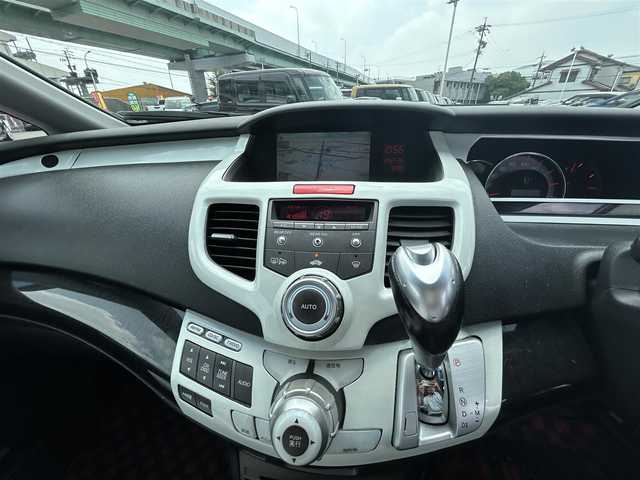 ホンダ オデッセイ アブソルート 愛知県 2004(平16)年 14万km プレミアムホワイトパール HDDナビ/（AM/FM/CD/DVD)/ETC/クルーズコントロール/純正17インチAW/HIDヘッドライト/フォグランプ/革巻きステアリング/ステアリングスィッチ