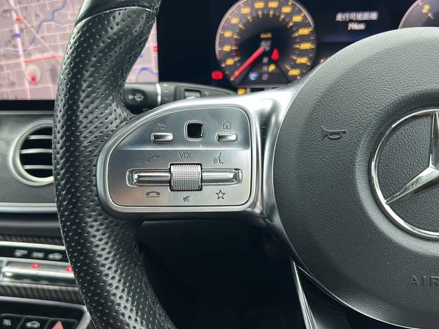 メルセデス・ベンツ Ｅ２２０ｄ SW アバンギャルド スポーツ 山口県 2018(平30)年 12.7万km オブシディアンブラック ワンオーナー/禁煙車/スマートキー/プッシュスタート/ETC/前方ドライブレコーダー/純正HDDナビ/(DTV/BT/SD/ラジオ)/全方位カメラ/前席パワーシート/シートヒーター/レーダークルーズコントロール/オートライト/左右分離型フルオートエアコン/車線逸脱警報装置/クリアランスソナー/アイドリングストップ/電子パーキングブレーキ/保証書/取扱説明書