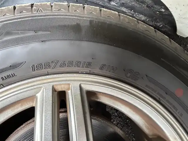 日産 セレナ HWS G S HV エアロモード 大阪府 2015(平27)年 3.7万km ブリリアントホワイトパール 純正８型SDナビ SDカードなし/フリップダウンモニター/全方位カメラ/両側パワースライドドア/ＥＴＣ２．０/コーナーセンサー/バックカメラ/レーンキープアシスト/プッシュスタート/スマートキー/オートライト/電動格納ミラー/フォグランプ/禁煙車