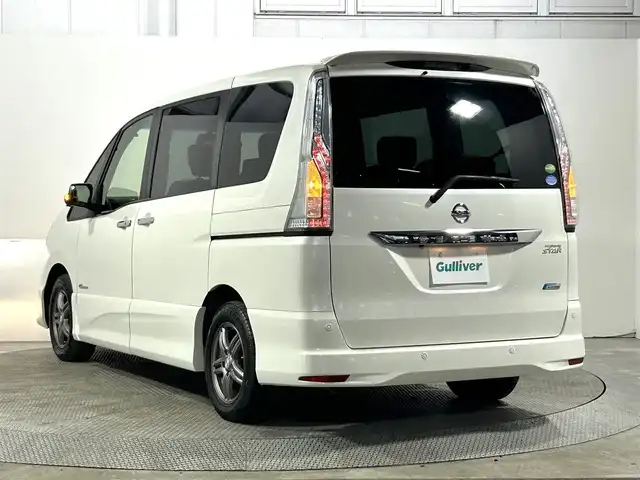 日産 セレナ HWS G S HV エアロモード 大阪府 2015(平27)年 3.7万km ブリリアントホワイトパール 純正８型SDナビ SDカードなし/フリップダウンモニター/全方位カメラ/両側パワースライドドア/ＥＴＣ２．０/コーナーセンサー/バックカメラ/レーンキープアシスト/プッシュスタート/スマートキー/オートライト/電動格納ミラー/フォグランプ/禁煙車