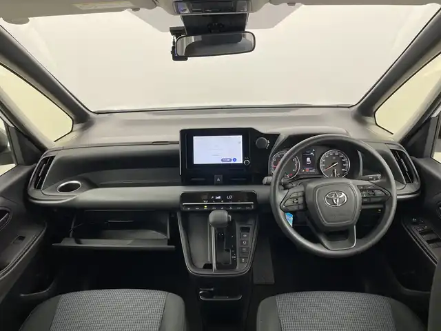トヨタ ノア X 群馬県 2023(令5)年 2.7万km パール 純正８型ディスプレイオーディオ　ＥＴＣ　アダプティブクルーズコントロール　ドライブレコーダー　バックカメラ　オートライト　オートハイビーム　リモコンキー　バックカメラ　フルセグテレビ　禁煙車