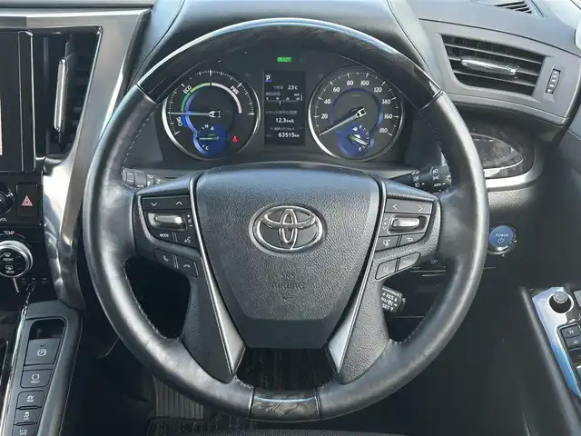 トヨタ アルファードハイブリット SR Cパッケージ 道央・札幌 2021(令3)年 6.4万km ラグジュアリーホワイトパールクリスタルシャインガラスフレーク ４WD/寒冷地仕様/純正メーカーナビ/CD/DVD/USB/BT/純正フリップダウンモニター/トヨタセーフティセンス/プリクラッシュセーフティ/横滑り防止装置/レーダークルーズコントロール/レーンキープアシスト/クリアランスソナー/パーキングサポートブレーキ/ロードサインアシスト/バックカメラ/ビルトインETC2.0/ドライブレコーダー/っ自動防眩ミラー/EVMODE/ECOMODE/ワイパーデアイサー/nanoe/両側パワースライドドア/パワーバックドア/前席/２列目パワーシート/D席メモリーシート/前席シートヒーター/前席エアシート/レザーシート/革巻きウッドコンビステアリング/ステアリングリモコン/ハンドルヒーター/AC100V/電動パーキング/ブレーキホールド/MTモード付AT/プッシュスタート/スマートキー/LEDヘッドライト/オートライト/オートハイビーム/フォグランプ/電動格納ミラー/ウィンカーミラー/純正フロアマット/ドアバイザー/スペアキー
