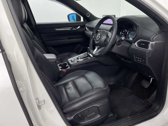 マツダ ＣＸ－５ XD スポーツアピアランス 埼玉県 2023(令5)年 2.6万km スノーフレイクホワイトパールマイカ i-ACTIVSENSE/BOSE　プレミアムサウンド/純正メモリナビ/DVD/Bluetooth/フルセグ/全方位カメラ/DVDデッキ/デジタルインナーミラー/前後ドライブレコーダー/ETC２．０/レザーシート/前席シートヒーター/運転席パワーシート/純正１９インチAW/純正フロアマット/プッシュスタート/スマートキー