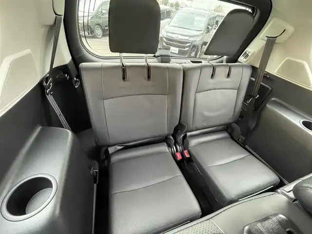 トヨタ ランドクルーザー プラド TX Lパッケージ 東京都 2020(令2)年 2.9万km ブラック メーカーナビ/AM/FM/USB/Bluetooth/Miracast/全周囲カメラ/純正OP19インチAW/レーダークルーズコントロール/黒革シート/パワーシート/前席シートヒーター＆ベンチレーション/ETC2.0/純正ドライブレコーダー/プッシュスタート/スマートキー×2/保証書/取扱説明書