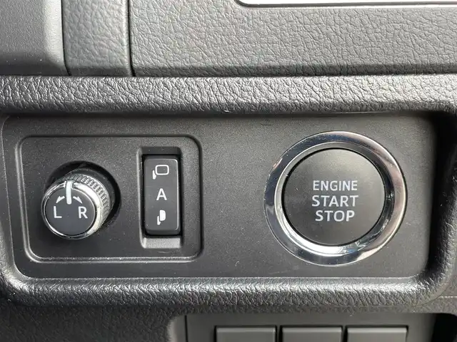 トヨタ ランドクルーザー プラド TX Lパッケージ 東京都 2020(令2)年 2.9万km ブラック メーカーナビ/AM/FM/USB/Bluetooth/Miracast/全周囲カメラ/純正OP19インチAW/レーダークルーズコントロール/黒革シート/パワーシート/前席シートヒーター＆ベンチレーション/ETC2.0/純正ドライブレコーダー/プッシュスタート/スマートキー×2/保証書/取扱説明書