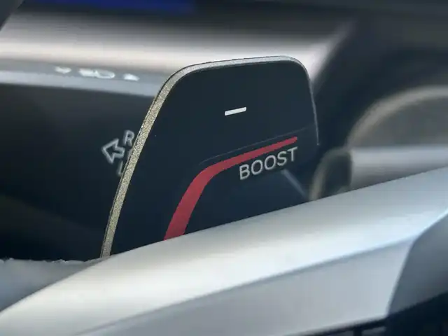 ＢＭＷ ＢＭＷ Ｘ１ xDrive 20i Mスポーツ 岡山県 2023(令5)年 3.3万km アルピンホワイトⅢ 登録時走行距離32897km/純正10.7インチナビ/BMWカーブドディスプレイ/全方位カメラ/ETC/カラーヘッドアップディスプレイ/ブラインドスポットモニター/前後ドライブレコーダー/シートヒーター（D+N席）/クリアランスソナー/衝突軽減ブレーキ/横滑り防止装置/クルーズコントロール(追従走行あり)/車線逸脱警報（レーンキープアシスト）/オートライト/オートマチックハイビーム/アイドリングストップ/電動リアゲート/19インチ純正AW/純正フロアマット/ハーフレザーシート/D+N席パワーシート/スペアキー/保証書/取扱説明書