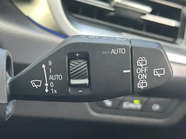 ＢＭＷ ＢＭＷ Ｘ１ xDrive 20i Mスポーツ 岡山県 2023(令5)年 3.3万km アルピンホワイトⅢ 登録時走行距離32897km/純正10.7インチナビ/BMWカーブドディスプレイ/全方位カメラ/ETC/カラーヘッドアップディスプレイ/ブラインドスポットモニター/前後ドライブレコーダー/シートヒーター（D+N席）/クリアランスソナー/衝突軽減ブレーキ/横滑り防止装置/クルーズコントロール(追従走行あり)/車線逸脱警報（レーンキープアシスト）/オートライト/オートマチックハイビーム/アイドリングストップ/電動リアゲート/19インチ純正AW/純正フロアマット/ハーフレザーシート/D+N席パワーシート/スペアキー/保証書/取扱説明書