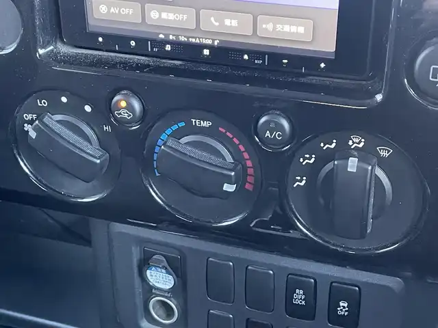 トヨタ ＦＪクルーザー 滋賀県 2011(平23)年 17.9万km ブラック/ホワイト サイドステップ/コーナーセンサー/デフロック/純正１７AW/横滑り防止/キーレスキー/ETC/Wエアバック/カーテンエアバック/ABS