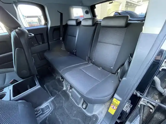 トヨタ ＦＪクルーザー 滋賀県 2011(平23)年 17.9万km ブラック/ホワイト サイドステップ/コーナーセンサー/デフロック/純正１７AW/横滑り防止/キーレスキー/ETC/Wエアバック/カーテンエアバック/ABS