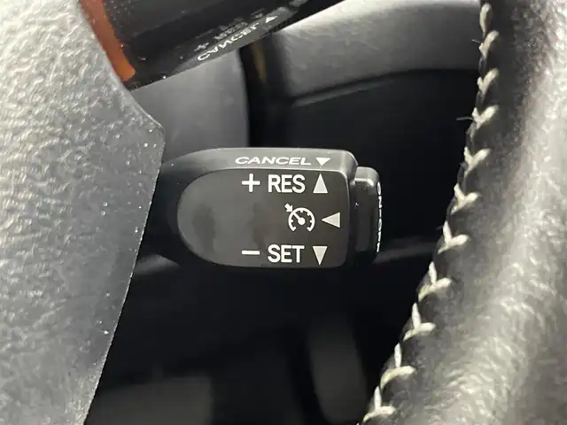 トヨタ シエンタ ハイブリッド G クエロ 福岡県 2020(令2)年 4.9万km ブラックマイカ 純正９型ナビ（フルセグＴＶ）　/全方位カメラ　/ＥＴＣ　/クルーズコントロール　/コーナーセンサー　/衝突軽減ブレーキ　/レーンキープ　/ＰＫＳＢ　/オートマチックハイビーム　/両側電動スライドドア　/ハーフレザーシート
