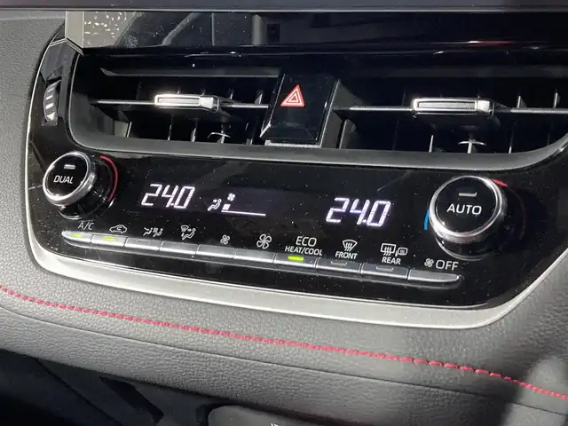 トヨタ カローラ スポーツ ハイブリッドG Z 沖縄県 2019(令1)年 4.6万km シルバーM 禁煙車/純正ナビ(フルセグテレビ、BT、DVD、SD、HDMI)/衝突軽減ブレーキ/レーダークルーズコントロール/プリクラッシュセーフティー/デジタルインナーミラー/ステアリングスイッチ/純正AW/LEDヘッドライト/オートライト/オートハイビーム/シートヒーター/ハーフレザーシート