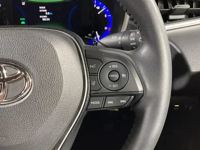 トヨタ カローラ スポーツ ハイブリッドG Z 沖縄県 2019(令1)年 4.6万km シルバーM 禁煙車/純正ナビ(フルセグテレビ、BT、DVD、SD、HDMI)/衝突軽減ブレーキ/レーダークルーズコントロール/プリクラッシュセーフティー/デジタルインナーミラー/ステアリングスイッチ/純正AW/LEDヘッドライト/オートライト/オートハイビーム/シートヒーター/ハーフレザーシート