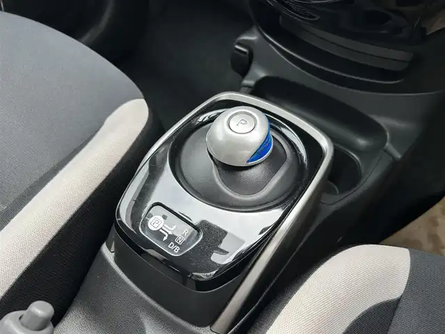 日産 ノート e－パワー X 島根県 2020(令2)年 2.4万km ガーネットレッド 純正メモリナビ　/フルセグＴＶ　/ＤＶＤ再生　/Ｂｌｕｅｔｏｏｔｈ接続　/前後ドライブレコーダー　/衝突軽減ブレーキ　/前後コーナーセンサー　/レーンキープアシスト　/横滑り防止装置/スマートキー　/プッシュスタート/オートハイビーム／ライト　/純正１５インチアルミホイール