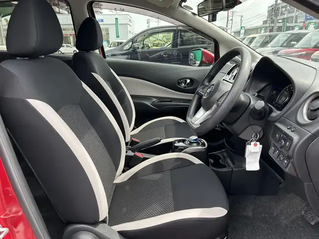 日産 ノート e－パワー X 島根県 2020(令2)年 2.4万km ガーネットレッド 純正メモリナビ　/フルセグＴＶ　/ＤＶＤ再生　/Ｂｌｕｅｔｏｏｔｈ接続　/前後ドライブレコーダー　/衝突軽減ブレーキ　/前後コーナーセンサー　/レーンキープアシスト　/横滑り防止装置/スマートキー　/プッシュスタート/オートハイビーム／ライト　/純正１５インチアルミホイール