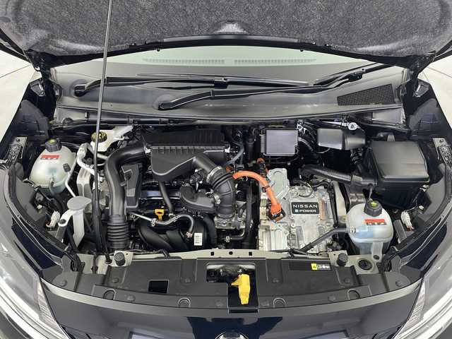 日産 ノート X 栃木県 2022(令4)年 1.7万km スーパーブラック 純正ナビ/【AM/FM/BT/フルセグTV】/前後ドラレコ/全方位カメラ/ETC/デジタルインナーミラー/エマージェンシーブレーキ/ブレーキホールド/オートハイビーム/LEDヘッドライト/BMS/プッシュスタート/スマートキー/純正フロアマット/純正ホイールカバー/電格ミラー/ウインカーミラー/ドアバイザー
