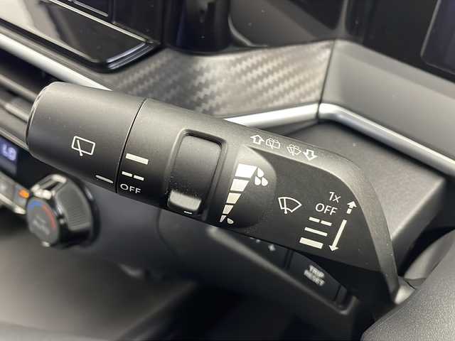 日産 ノート X 栃木県 2022(令4)年 1.7万km スーパーブラック 純正ナビ/【AM/FM/BT/フルセグTV】/前後ドラレコ/全方位カメラ/ETC/デジタルインナーミラー/エマージェンシーブレーキ/ブレーキホールド/オートハイビーム/LEDヘッドライト/BMS/プッシュスタート/スマートキー/純正フロアマット/純正ホイールカバー/電格ミラー/ウインカーミラー/ドアバイザー